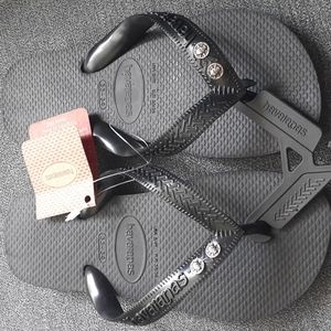 Havaianas Kids Size 33-34 Studded